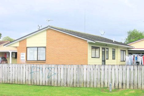 Photo of property in 1/24 Silverstone Place, Henderson, Auckland, 0612