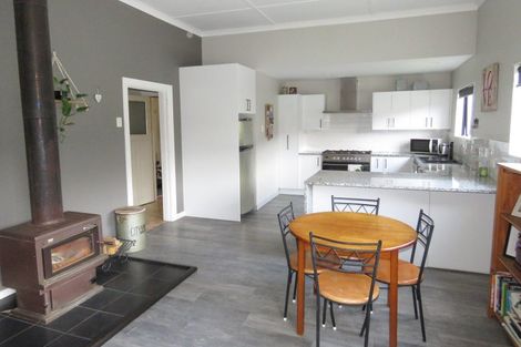 Photo of property in 32- 34 Coal Street, Reefton, 7830