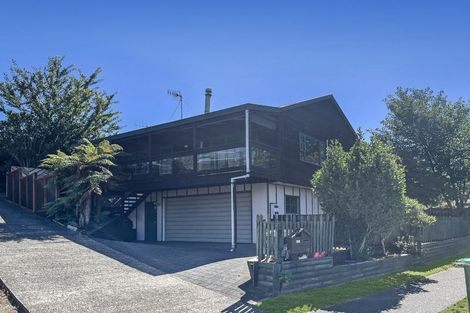 Photo of property in 122 Taupo View Road, Taupo, 3330