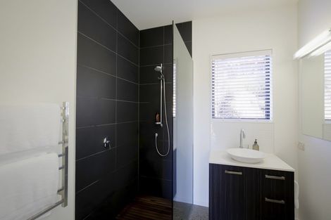 Photo of property in 7 Rabbiters Crescent, Jacks Point, Queenstown, 9371