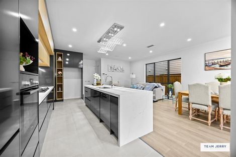 Photo of property in 3 Knockanara Drive, Flat Bush, Auckland, 2019
