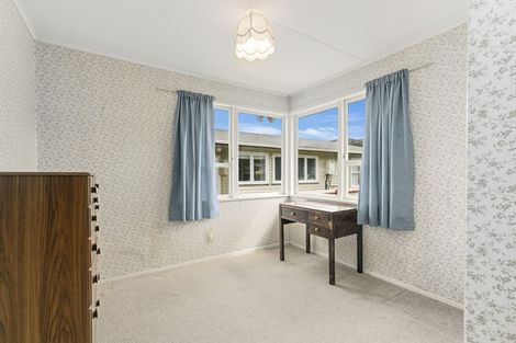 Photo of property in 10 Mimihau Grove, Wainuiomata, Lower Hutt, 5014