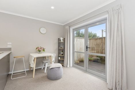 Photo of property in 144u2 Old Farm Road, Hamilton East, Hamilton, 3216