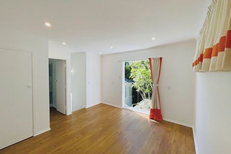 Photo of property in 128 Khandallah Road, Khandallah, Wellington, 6035
