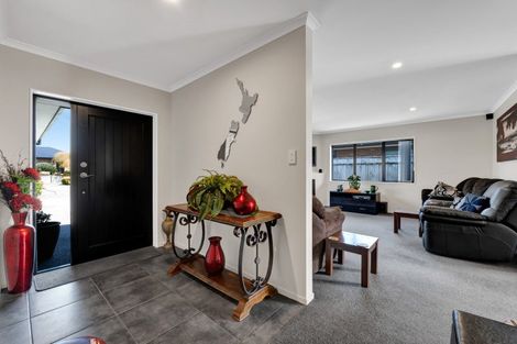 Photo of property in 38 Montague Grove, Stratford, 4332