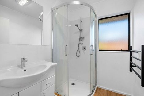 Photo of property in 2/19 Wai Iti Place, Clendon Park, Auckland, 2103