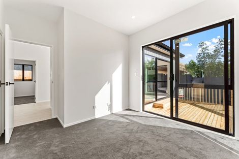 Photo of property in 19b Red Beach Road, Red Beach, 0932