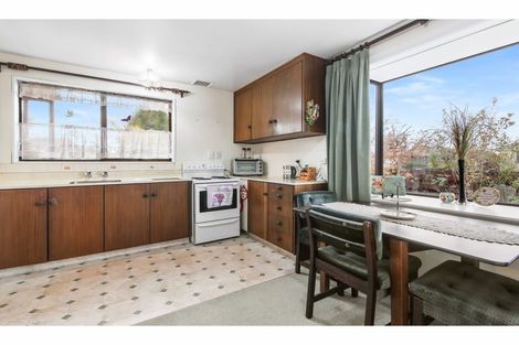 Photo of property in 2/40 Sarabande Avenue, Redwood, Christchurch, 8051
