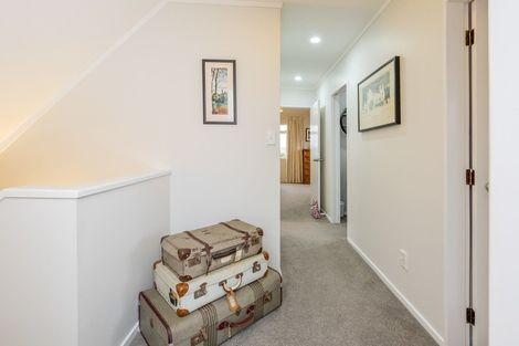 Photo of property in 10 Guildford Street, Levin, 5510