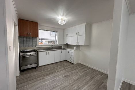Photo of property in 65 Astley Avenue, New Lynn, Auckland, 0600