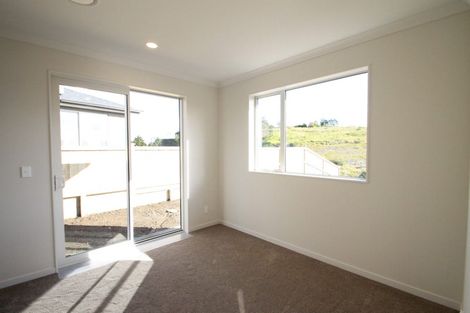 Photo of property in 13 Maka Terrace, Orewa, 0931