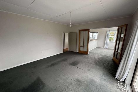 Photo of property in 11 Alexandra Road, Roseneath, Wellington, 6021