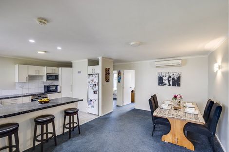 Photo of property in 6 Prestige Place, Flaxmere, Hastings, 4120