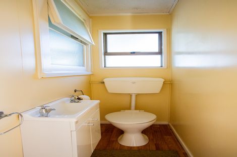 Photo of property in 22 Richmond Road, Carterton, 5713