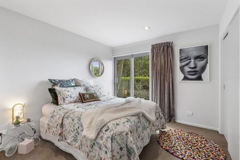 Photo of property in 24 Mewburn Rise, Karori, Wellington, 6012