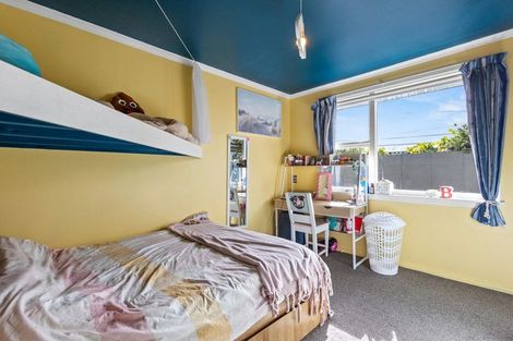 Photo of property in 181 Palmers Road, New Brighton, Christchurch, 8083
