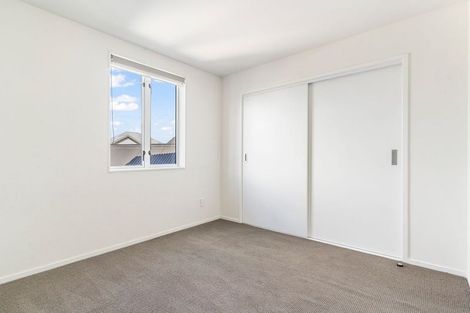 Photo of property in 75 Grove Road, Papakura, 2110