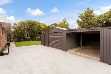 Photo of property in 1 Windermere Road, Papanui, Christchurch, 8053