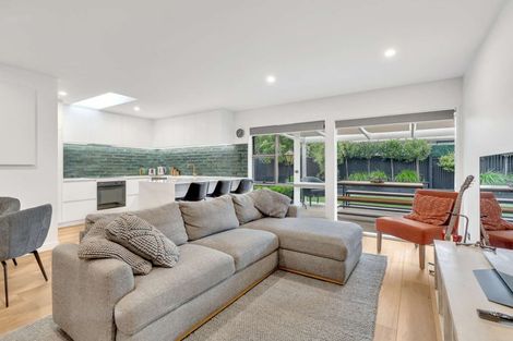 Photo of property in 18d Montgomery Terrace, Hokowhitu, Palmerston North, 4410