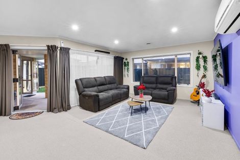 Photo of property in 11/64 Kawaha Point Road, Kawaha Point, Rotorua, 3010