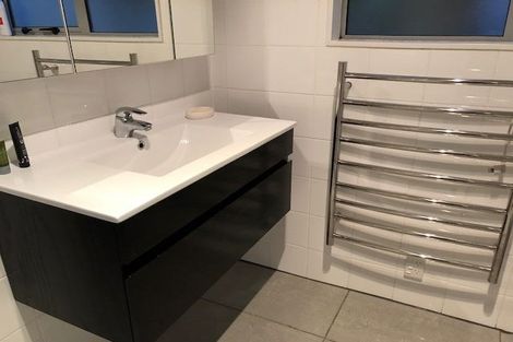 Photo of property in 17u2 Blackbridge Road, Wadestown, Wellington, 6012