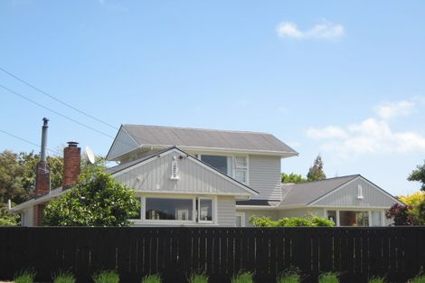 Photo of property in 14 Deloraine Street, Somerfield, Christchurch, 8024