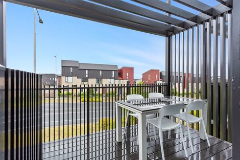 Photo of property in 2/1 Ko Roa Lane, Hobsonville, Auckland, 0616