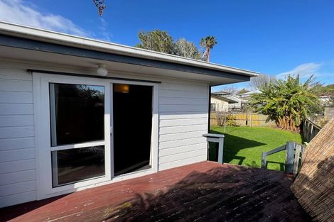 Photo of property in 28 Trentham Road, Takanini, Papakura, 2112
