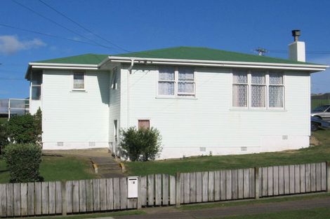 Photo of property in 50 Piko Street, Titahi Bay, Porirua, 5022