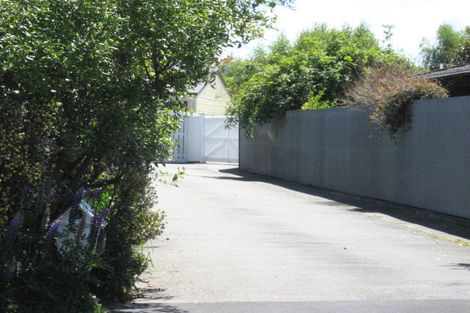 Photo of property in 17 Hampton Place, Burnside, Christchurch, 8053