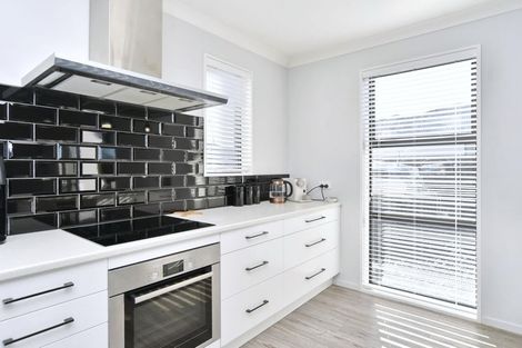 Photo of property in 33 Highgate Drive, Rangiora, 7400