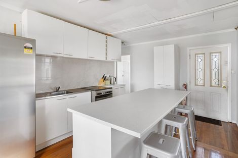 Photo of property in 18 Prangley Avenue, Mangere, Auckland, 2022