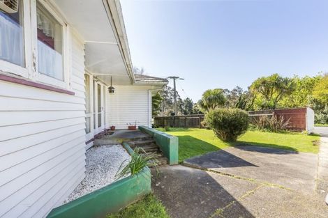 Photo of property in 15 Main Road, Tawa, Wellington, 5028