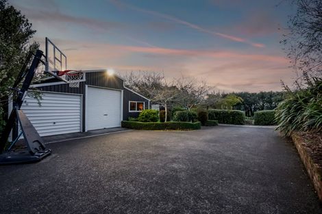 Photo of property in 104 Pitt Road, Hillsborough, New Plymouth, 4372