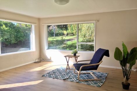Photo of property in 2/80 Peach Road, Glenfield, Auckland, 0629