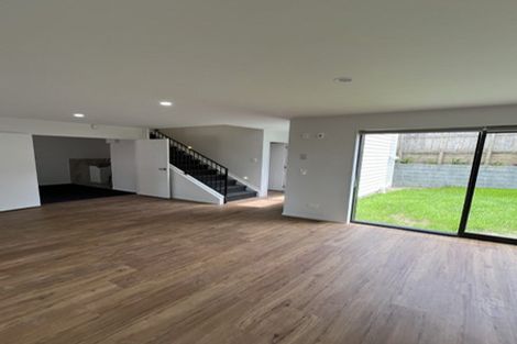 Photo of property in 38 Greenhill Crescent, Pakuranga, Auckland, 2010
