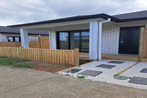 Photo of property in 20 Rorotu Avenue, Karaka, 2113