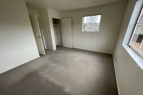 Photo of property in 2/47 Lavery Place, Sunnynook, Auckland, 0632