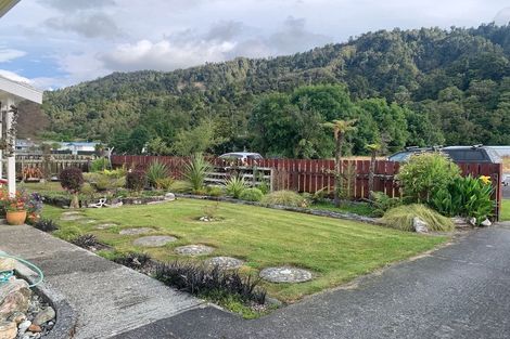 Photo of property in 74 Main Road, Harihari, 7884