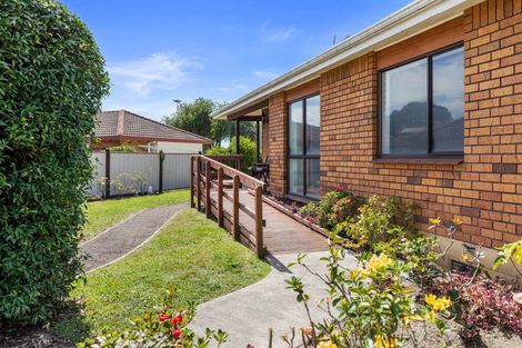 Photo of property in 10 Marwood Place, Mount Maunganui, 3116
