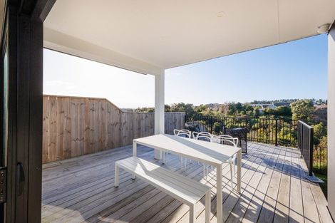Photo of property in 18 Silkwood Place, Fitzherbert, Palmerston North, 4410