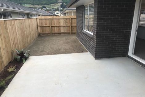 Photo of property in 27 Pohe Street, Waikanae, 5036