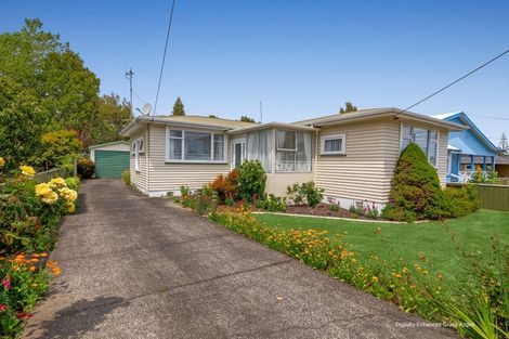 Photo of property in 10 Humphrey Street, Marton, 4710