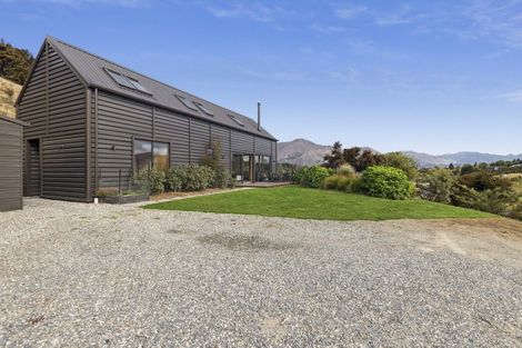 Photo of property in 4 Highfield Ridge, Wanaka, 9305