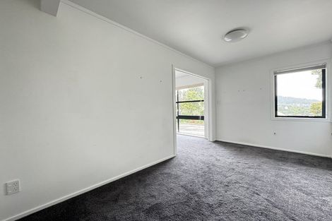 Photo of property in 15 Cavalry Close, Crofton Downs, Wellington, 6035