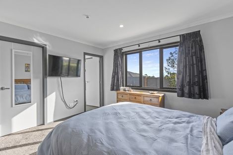 Photo of property in 15a Carthew Street, Okato, 4335