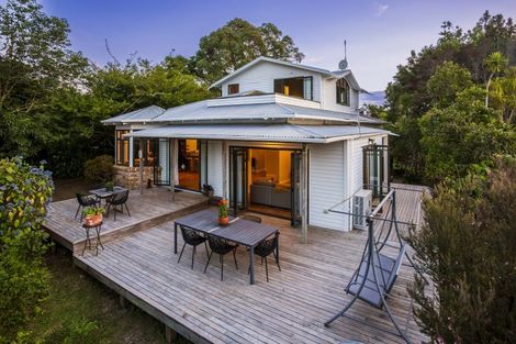 Photo of property in 386 Upper Harbour Drive, Greenhithe, Auckland, 0632