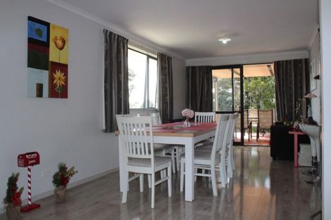 Photo of property in 169f Colwill Road, Massey, Auckland, 0614