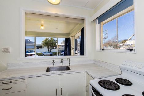 Photo of property in 2/5 Lichfield Street, Stoke, Nelson, 7011