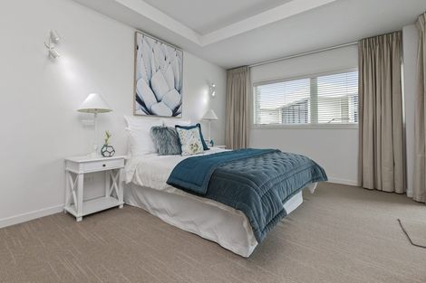 Photo of property in 154 Marine Parade, Mount Maunganui, 3116